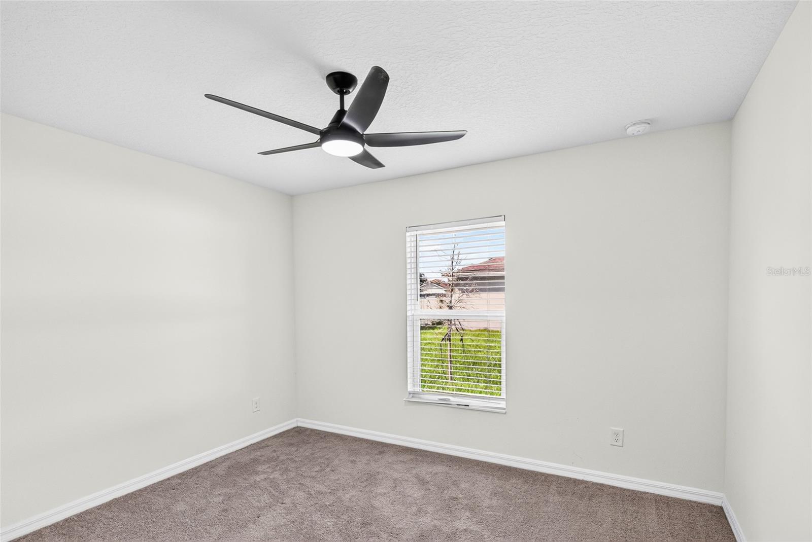 334 Begonia Ct Property Photo 22