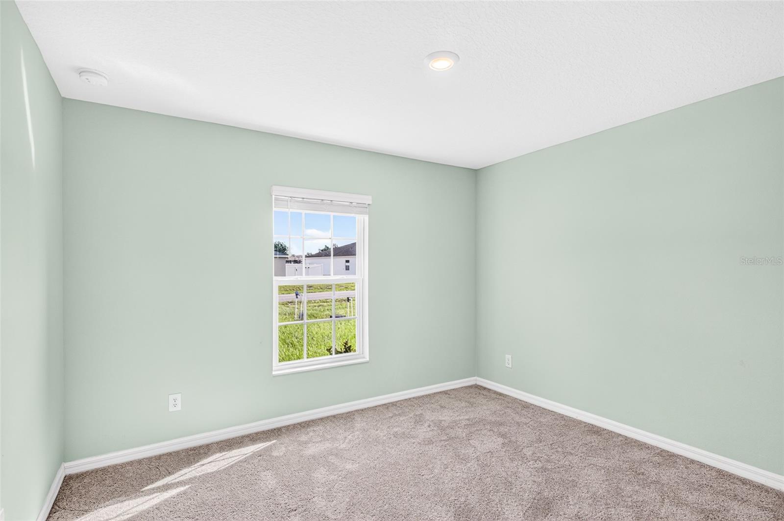 334 Begonia Ct Property Photo 24