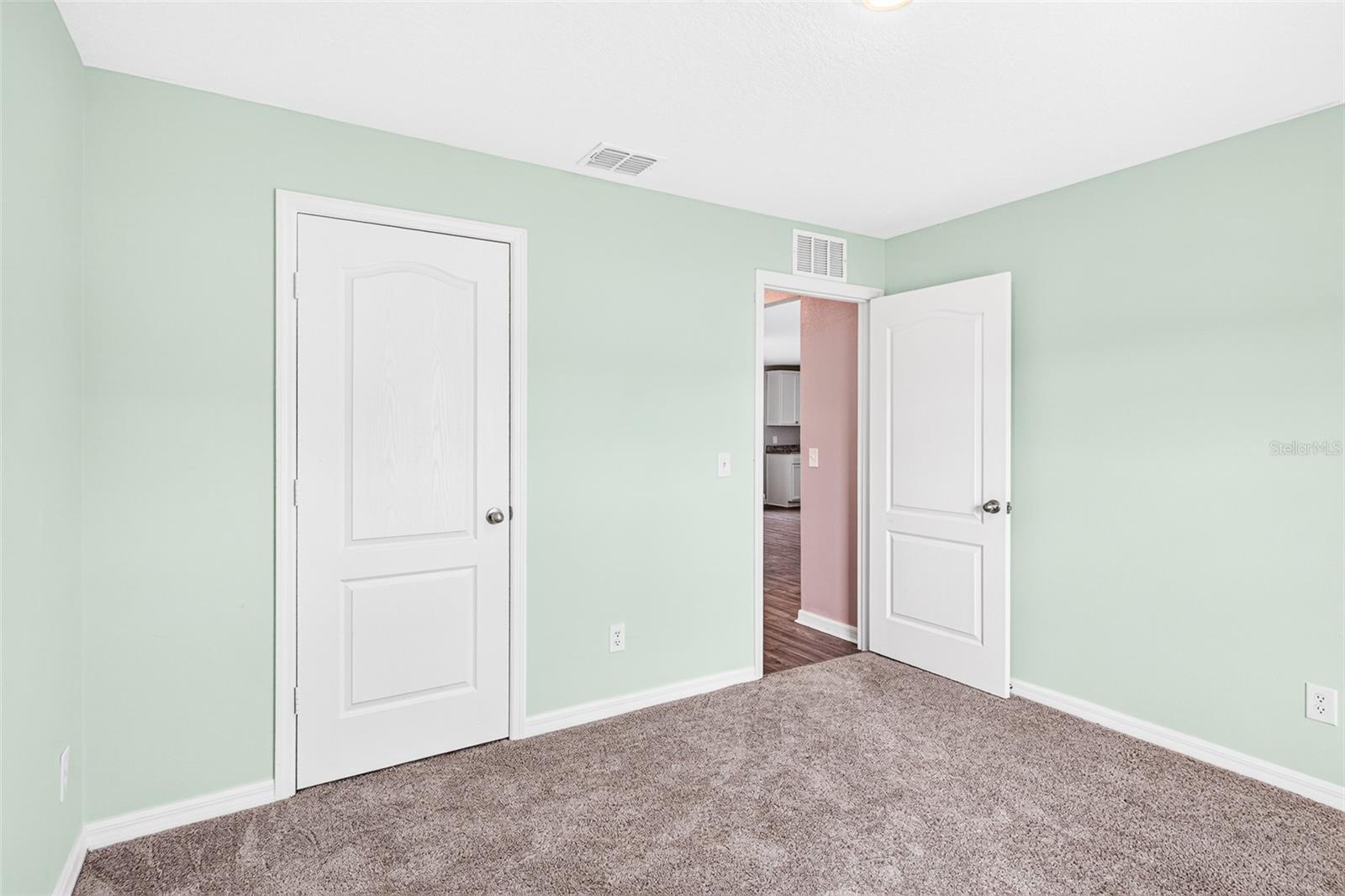 334 Begonia Ct Property Photo 25