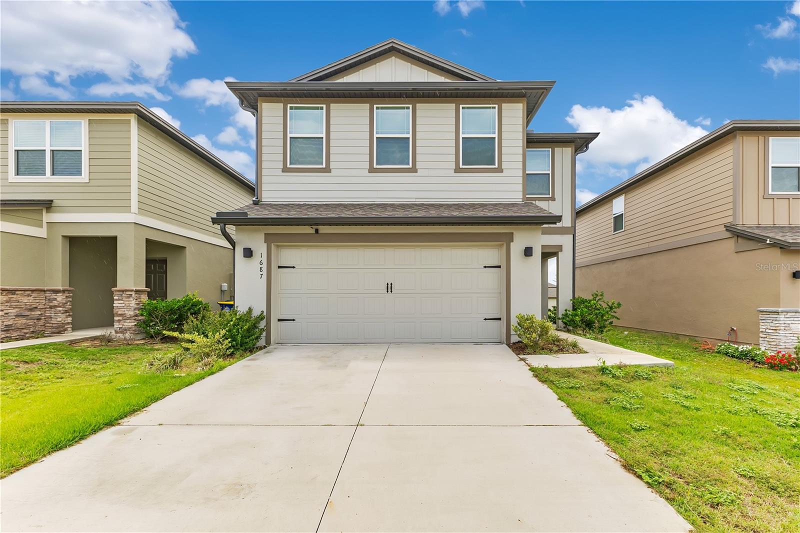 1687 BEAR MOUNTAIN LN