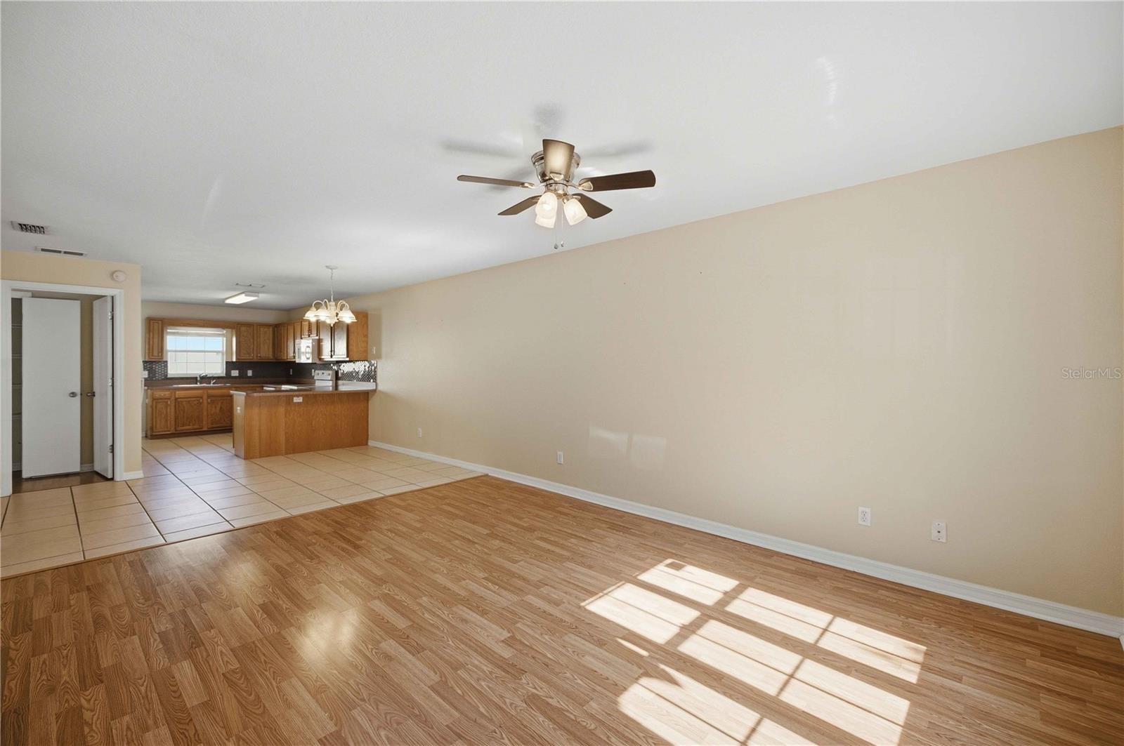3630 Ne 8th Pl #203 Property Photo 5