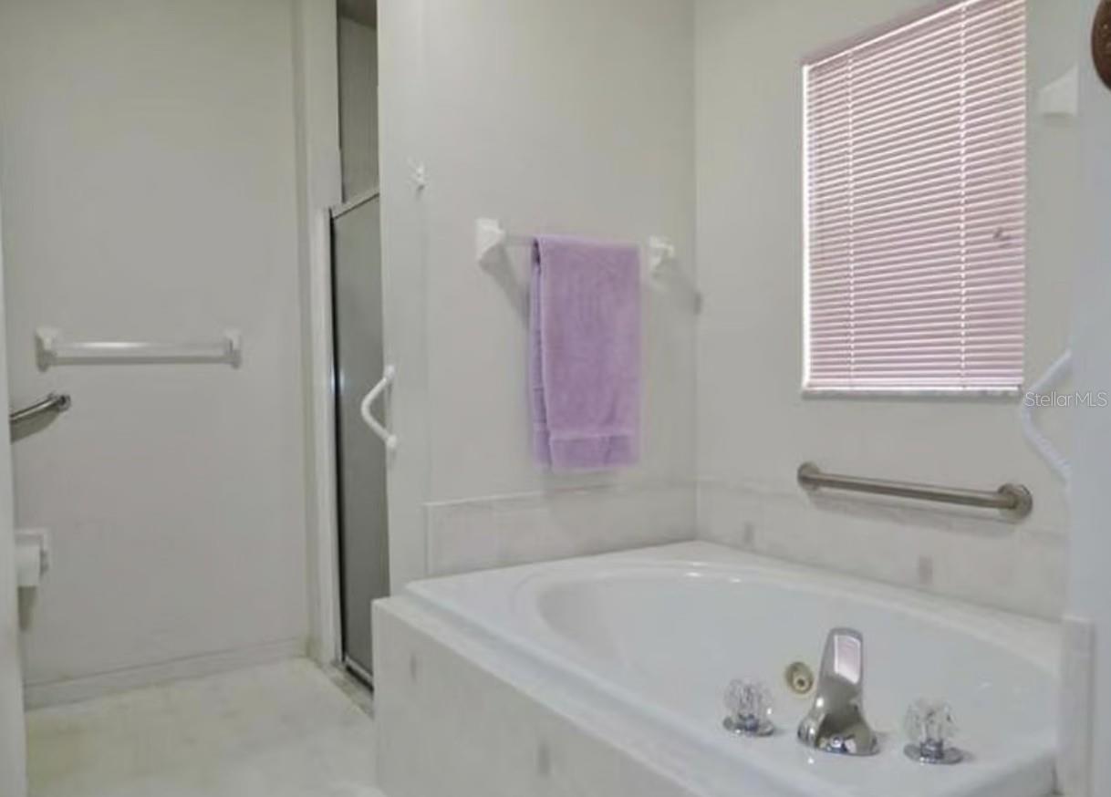 2534 N Brentwood Cir Property Photo 12
