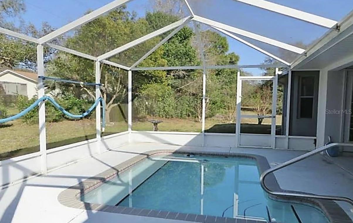 2534 N Brentwood Cir Property Photo 16