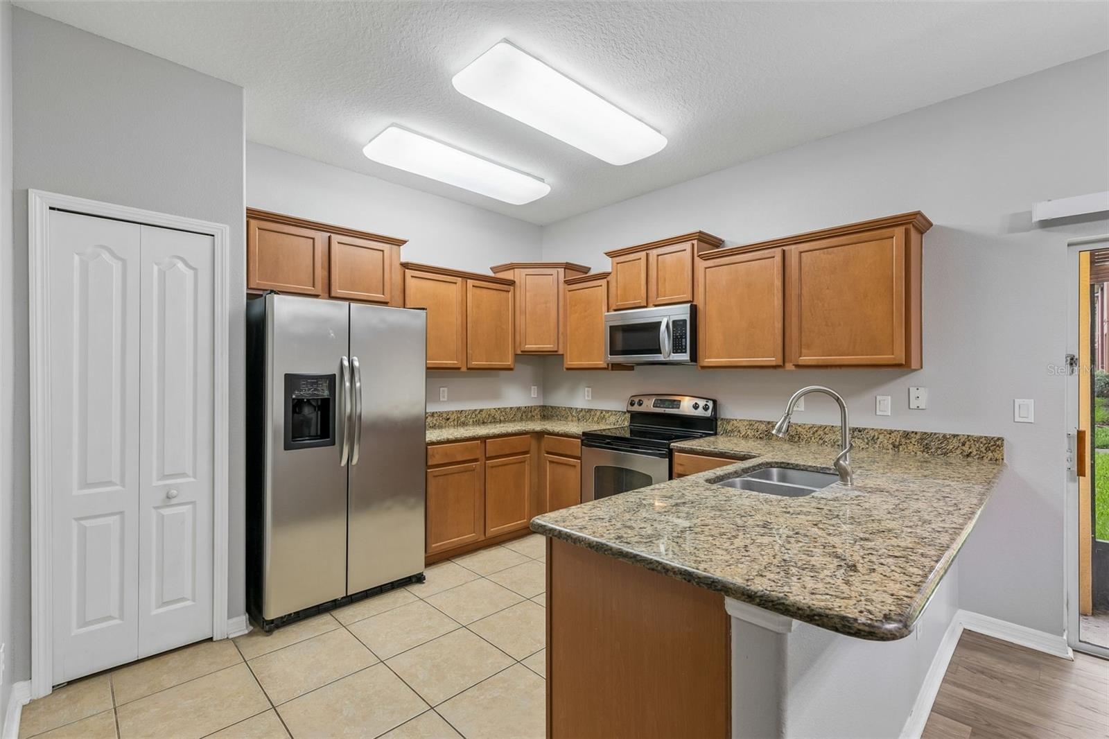 1220 Twin Trees Ln Property Photo 5