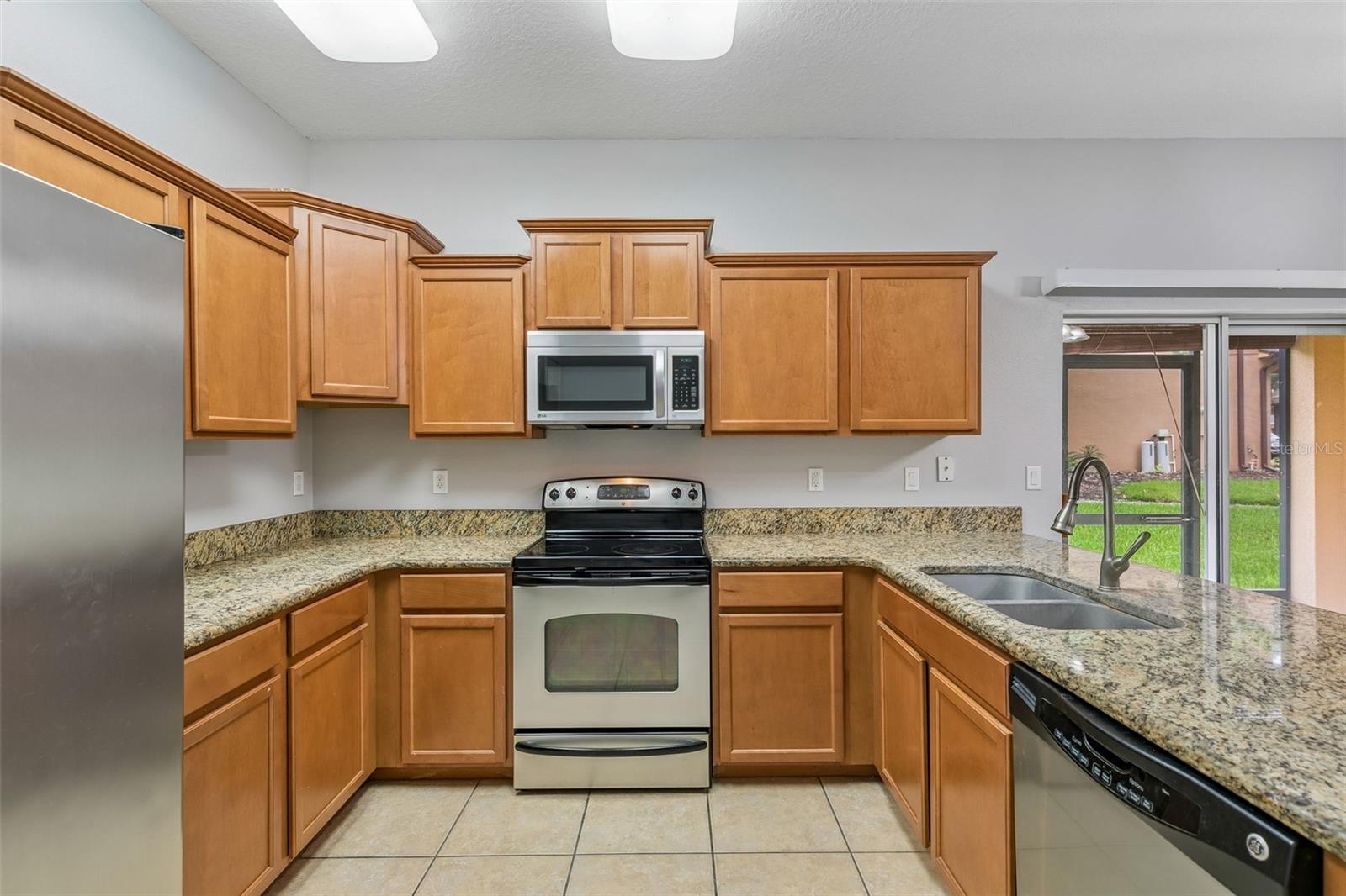1220 Twin Trees Ln Property Photo 6