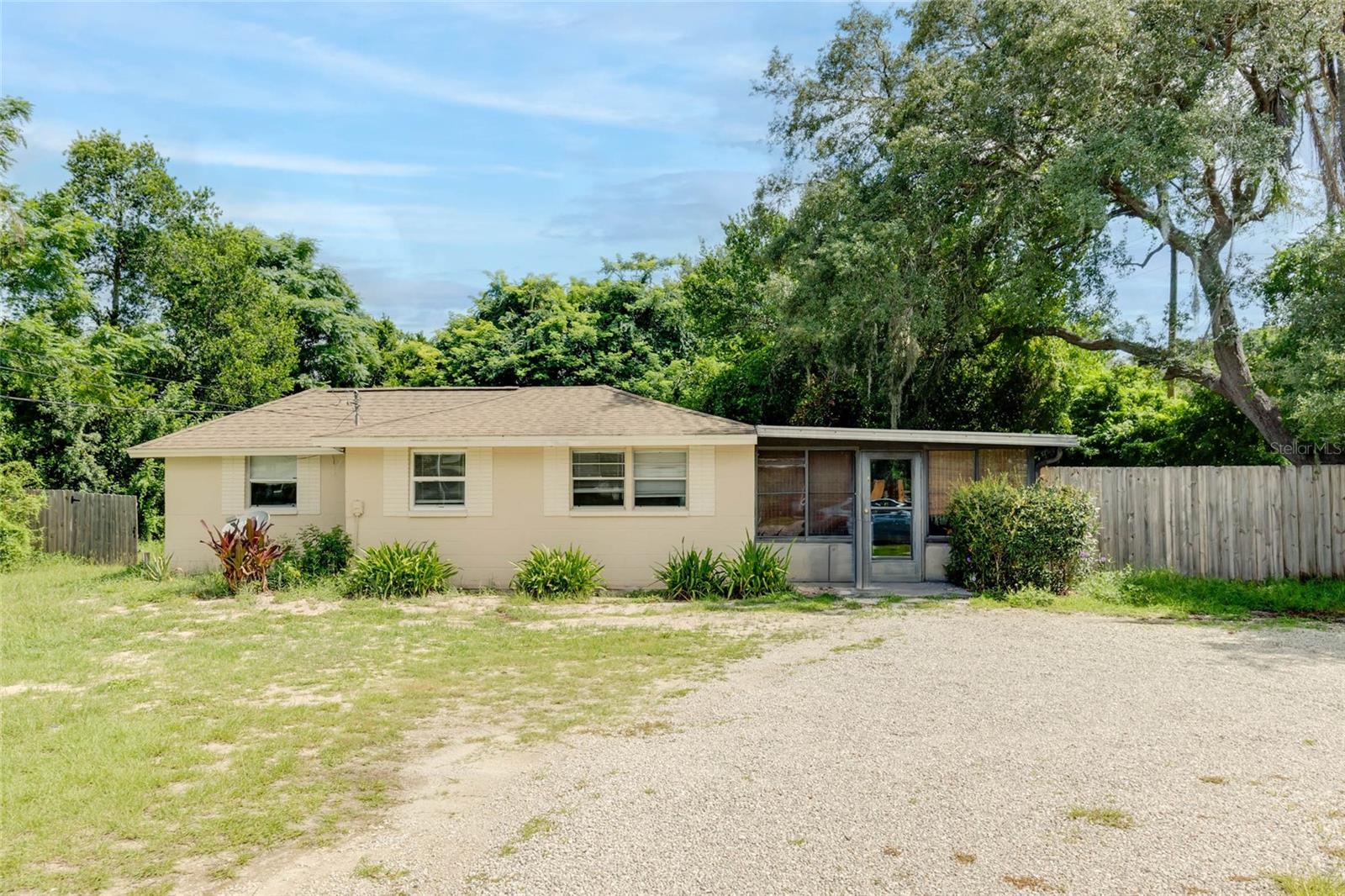 4181 Chestnut Dr Property Photo 1