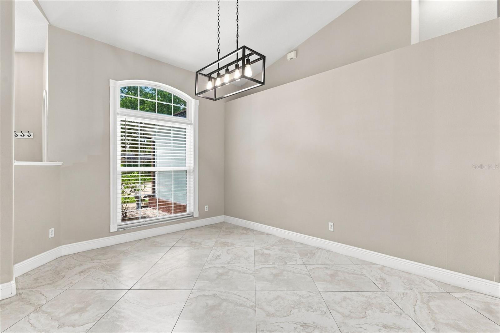 3716 Gatlin Place Cir Property Photo 7