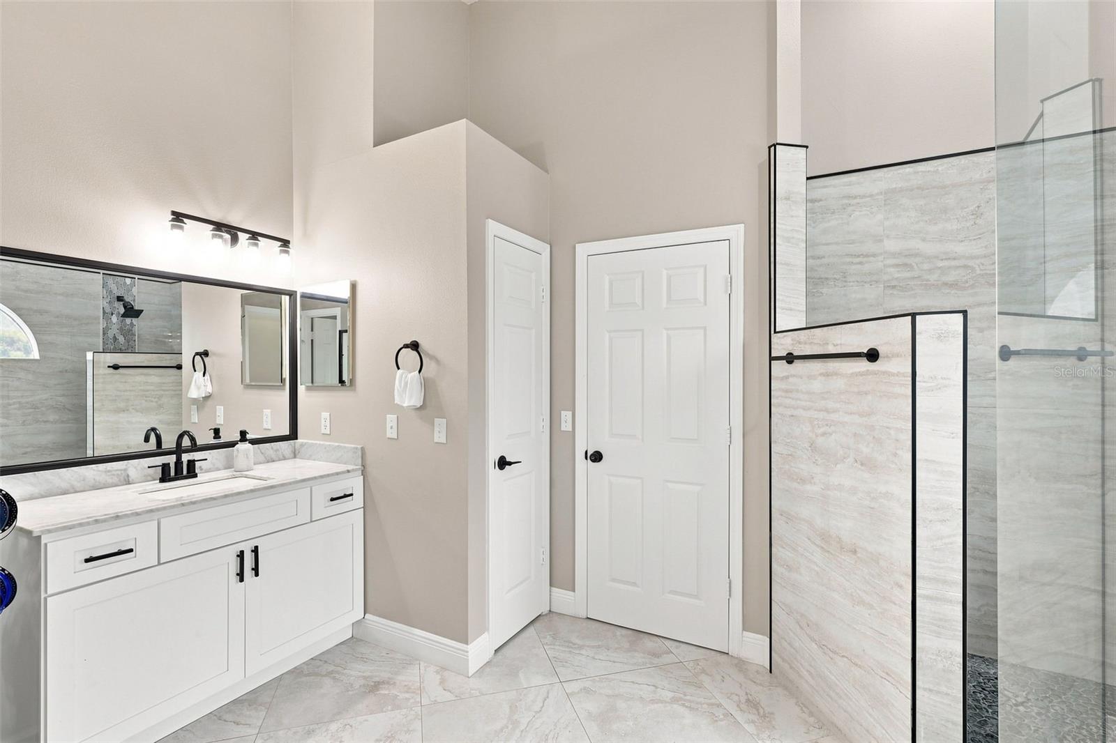 3716 Gatlin Place Cir Property Photo 16
