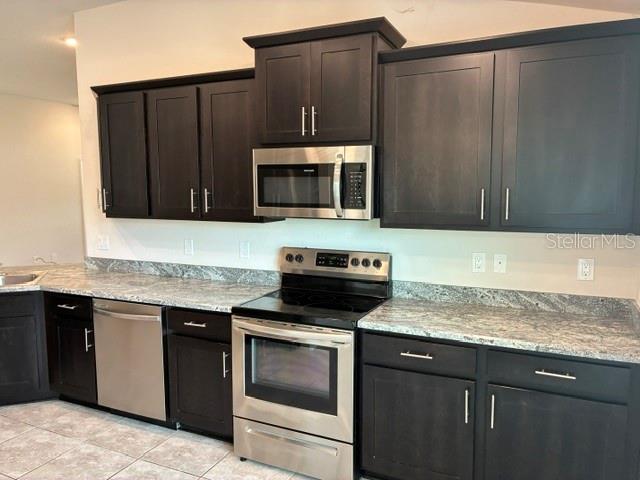 132 Bergamot Loop Property Photo 12