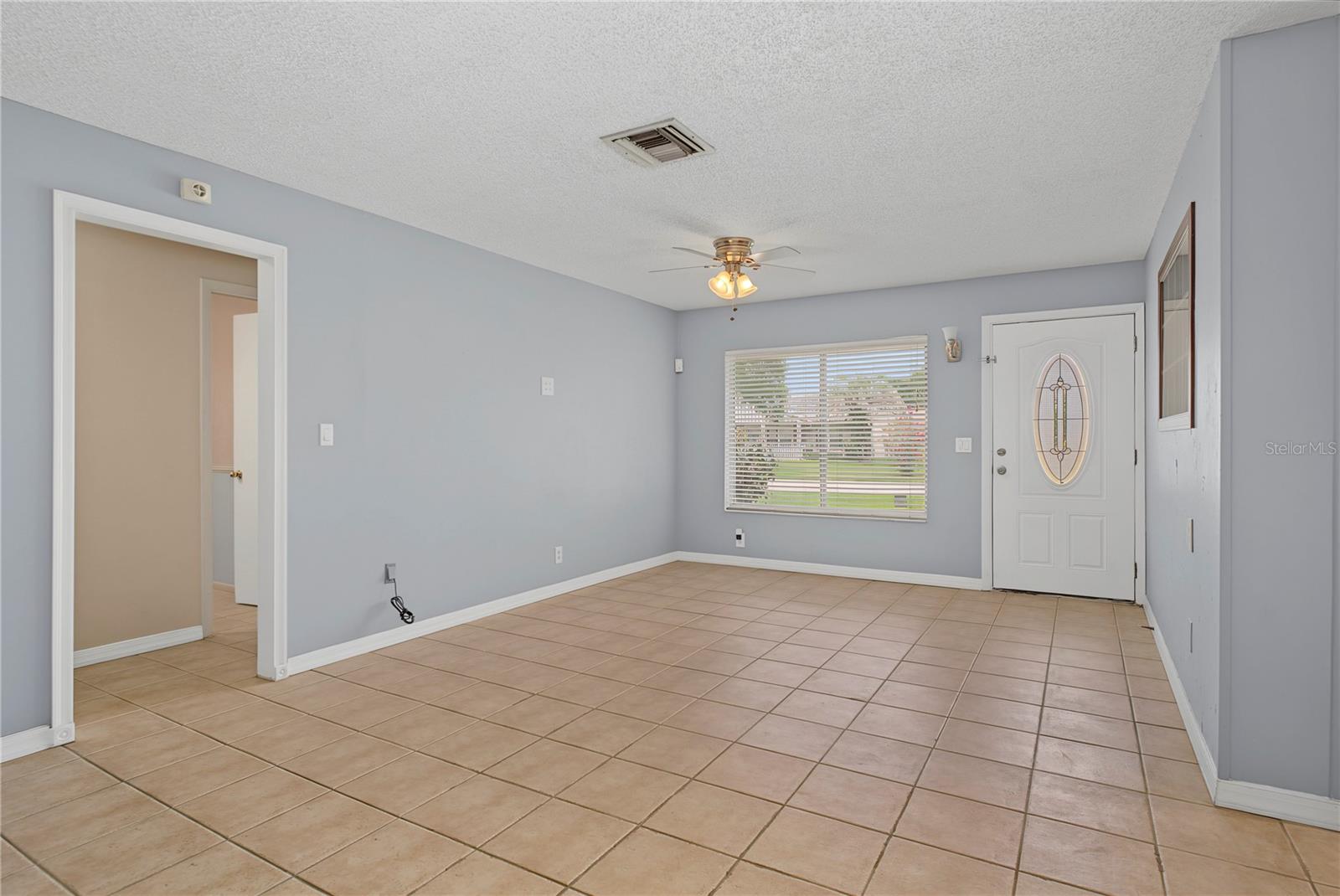 10145 Bluff Ct Property Photo 8