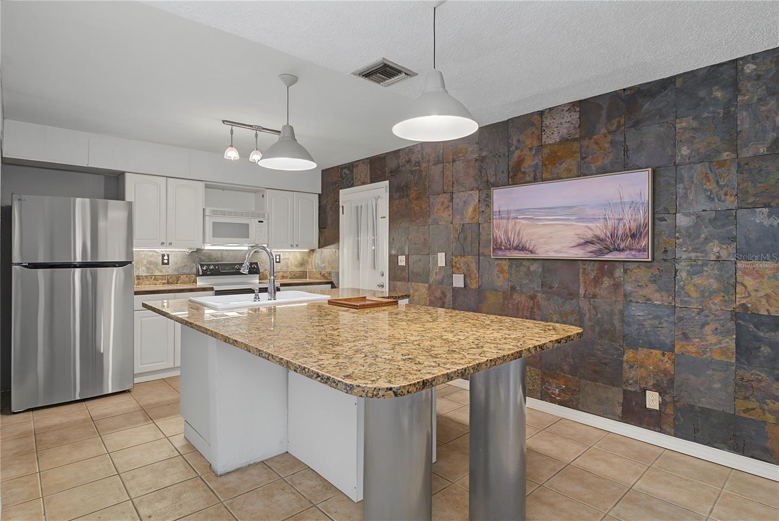 10145 Bluff Ct Property Photo 16