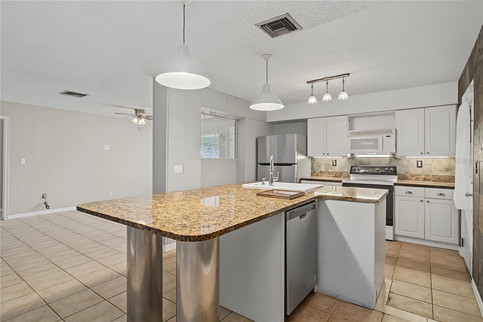 10145 Bluff Ct Property Photo 17