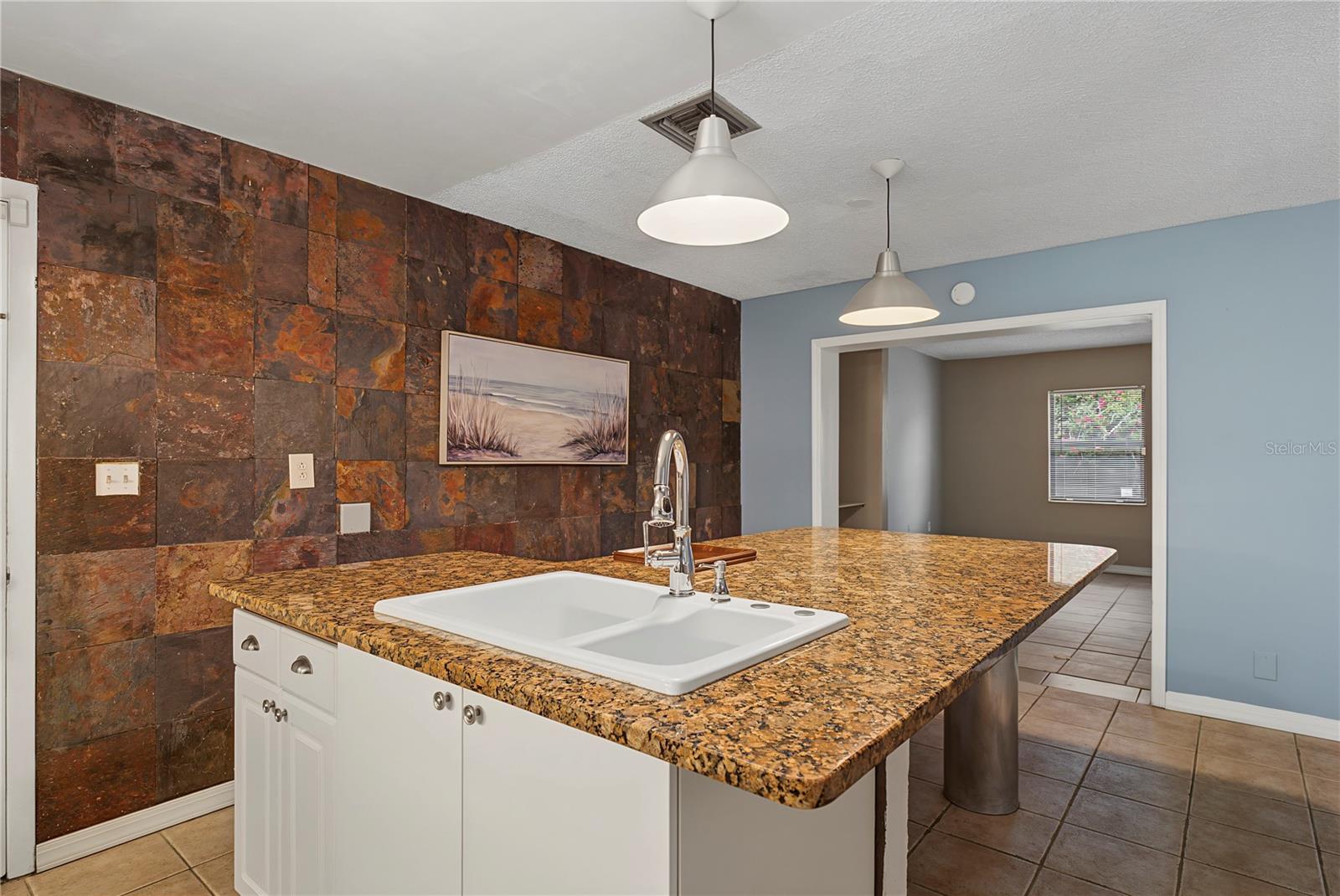 10145 Bluff Ct Property Photo 20