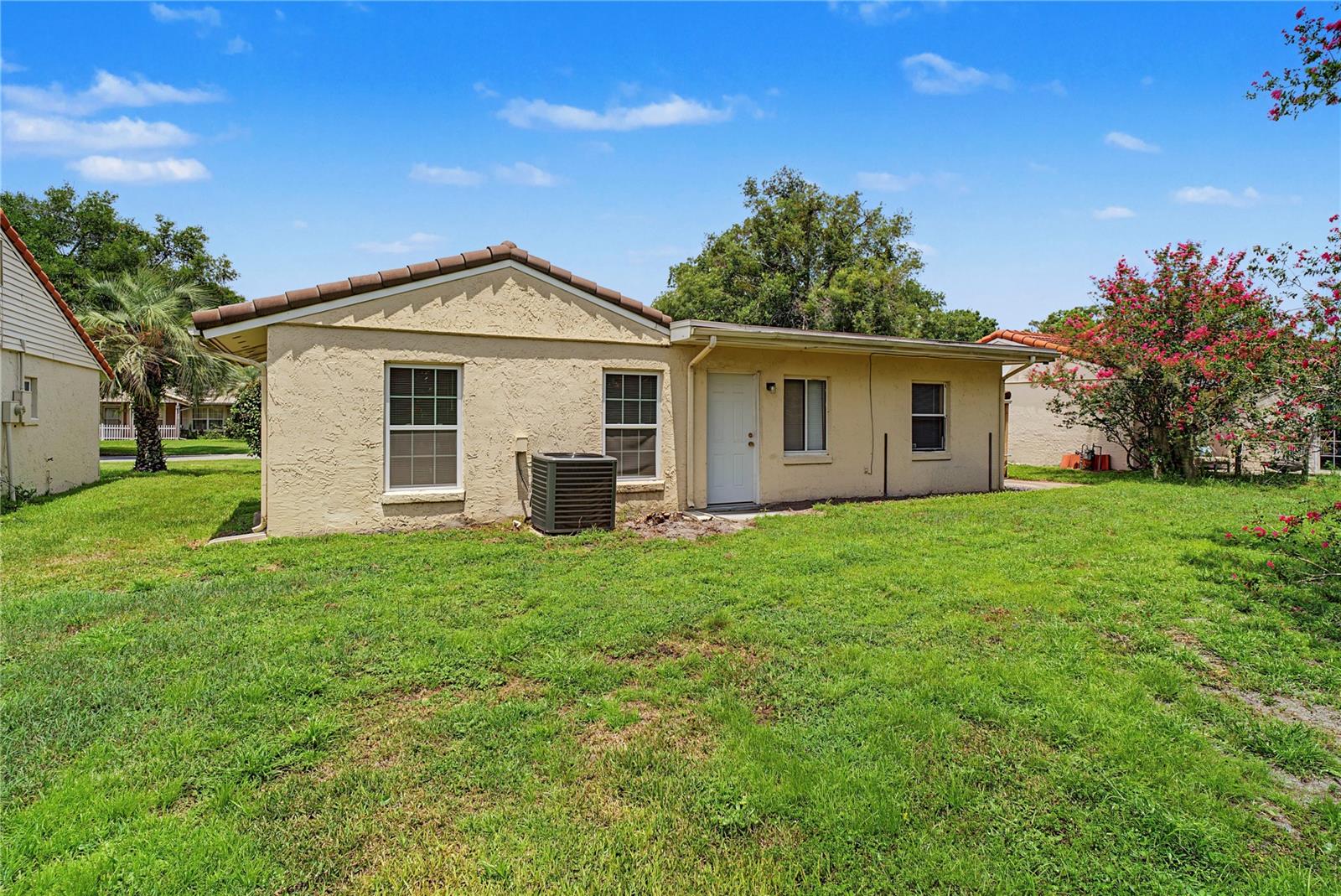 10145 Bluff Ct Property Photo 35