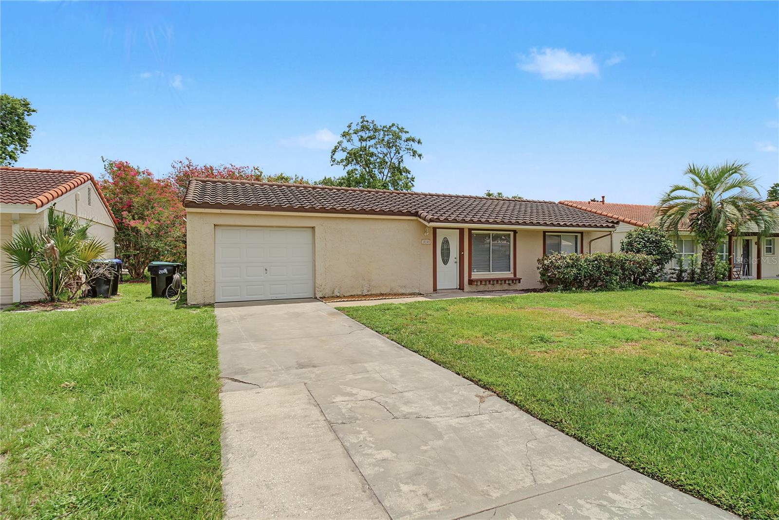 10145 BLUFF CT