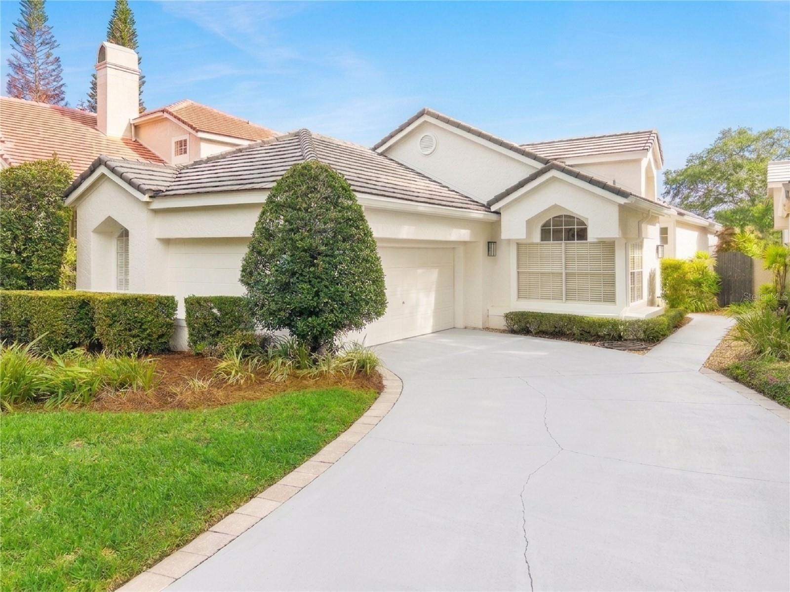 1240 GLENCREST DR