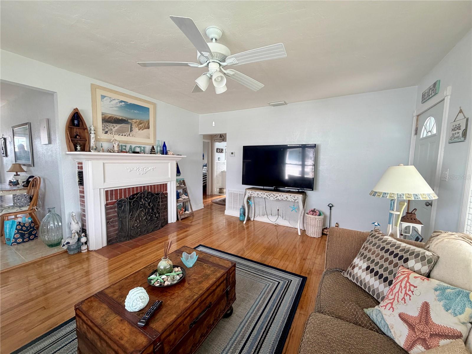 231 Williams Ave Property Photo 6