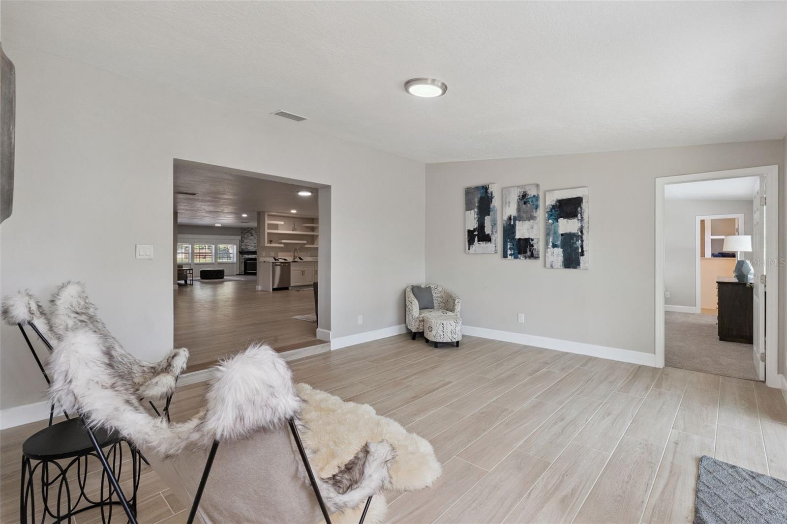 1033 Crystal Bowl Cir Property Photo 15