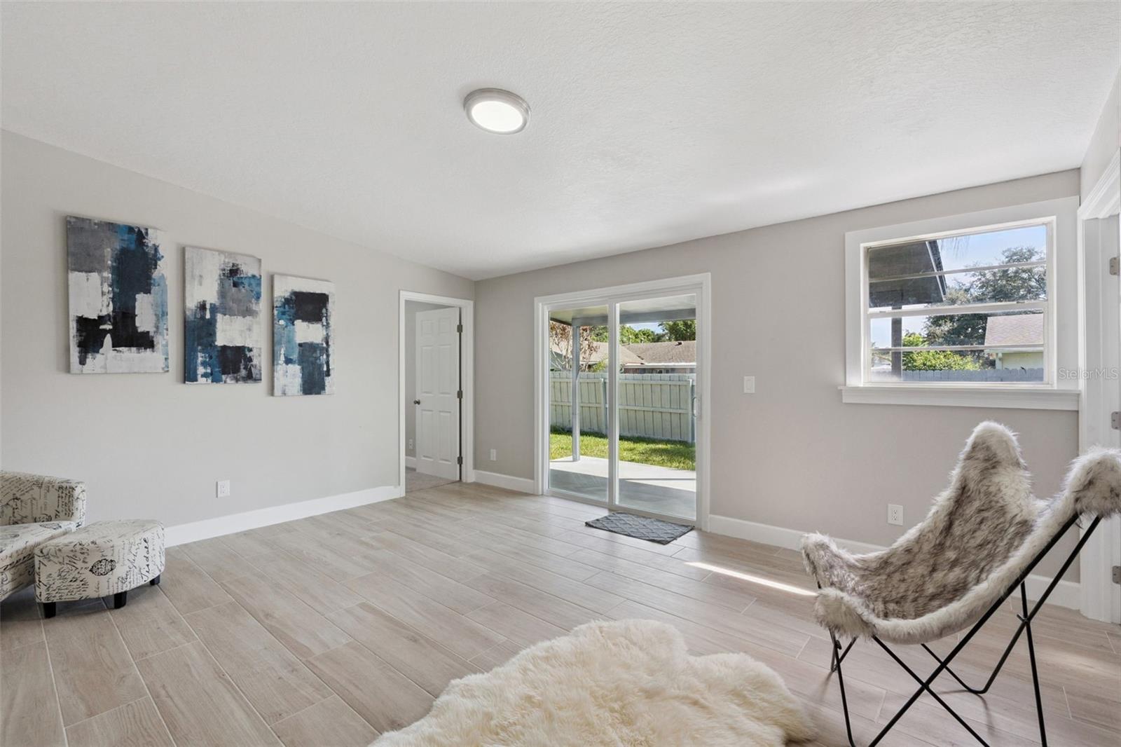 1033 Crystal Bowl Cir Property Photo 18