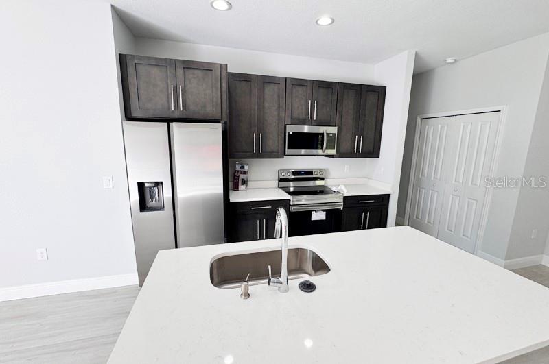 1153 Chalmer Ter Property Photo 10