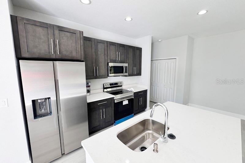 1153 Chalmer Ter Property Photo 13