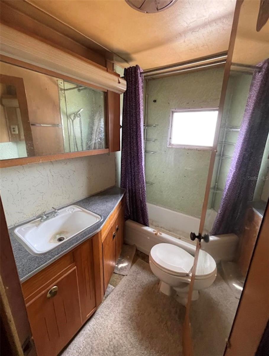 9736 Warrick St Property Photo 4
