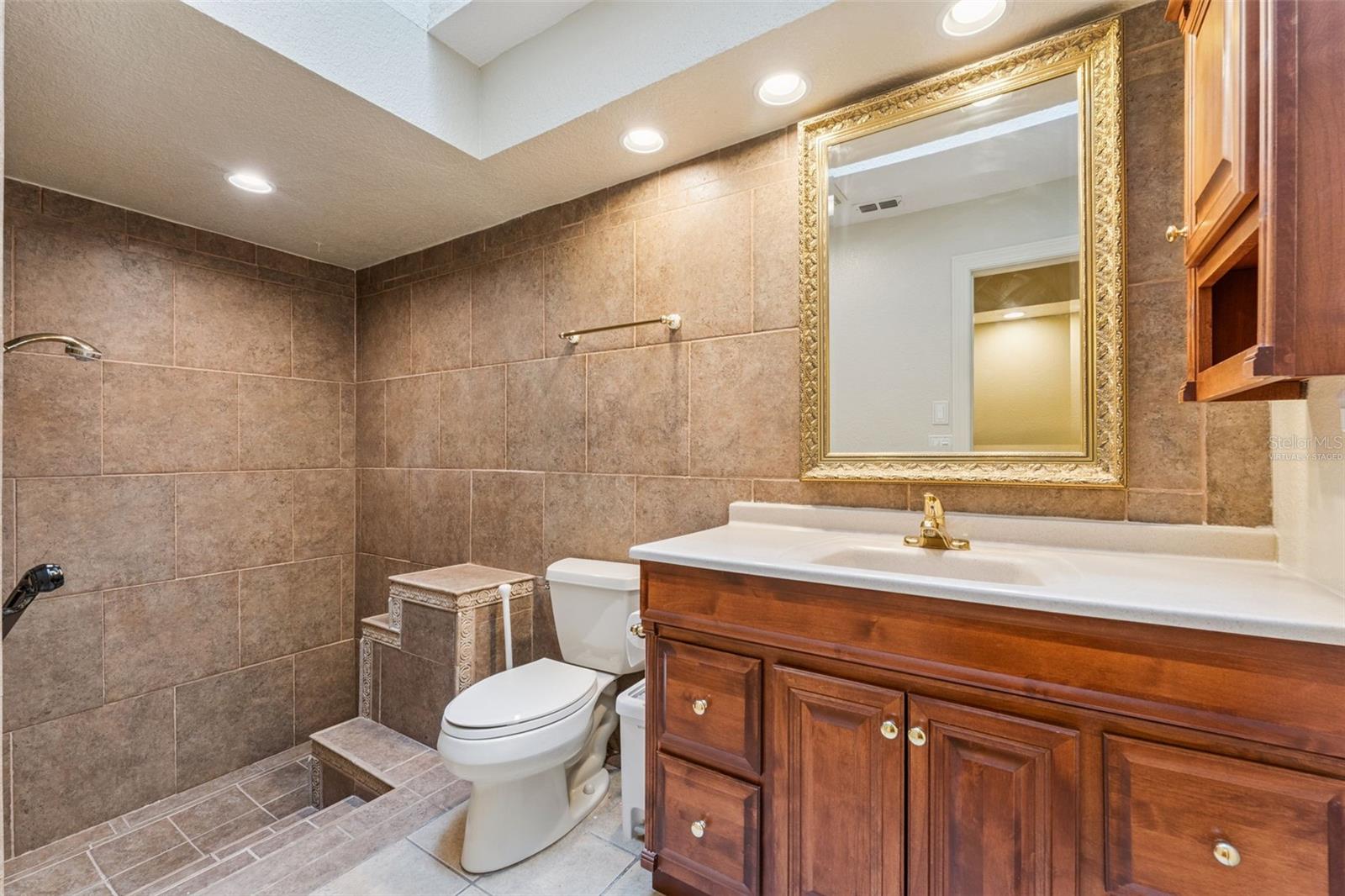 2362 Sierra Ln Property Photo 11