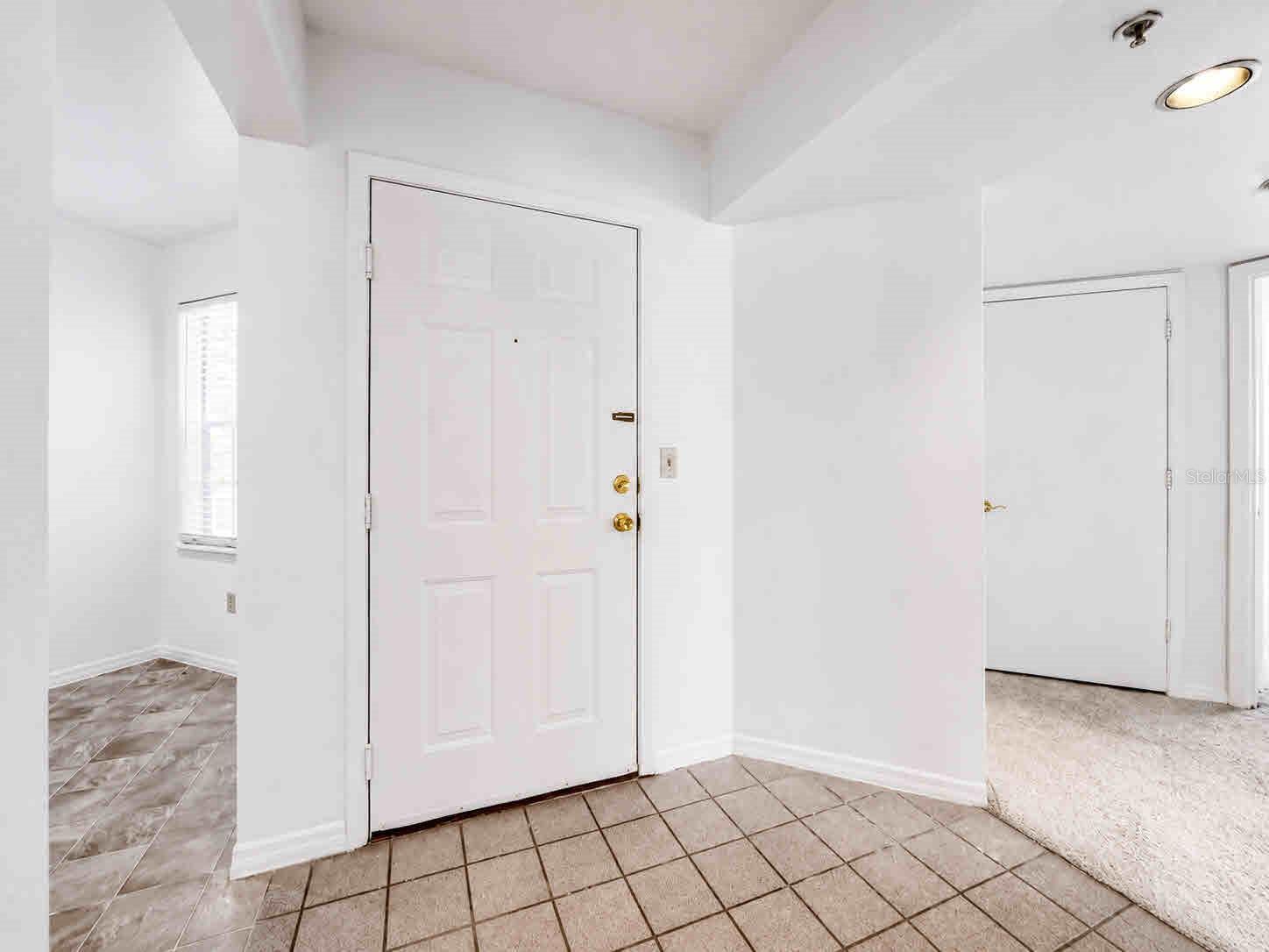 7270 Westpointe Blvd #910 Property Photo 3