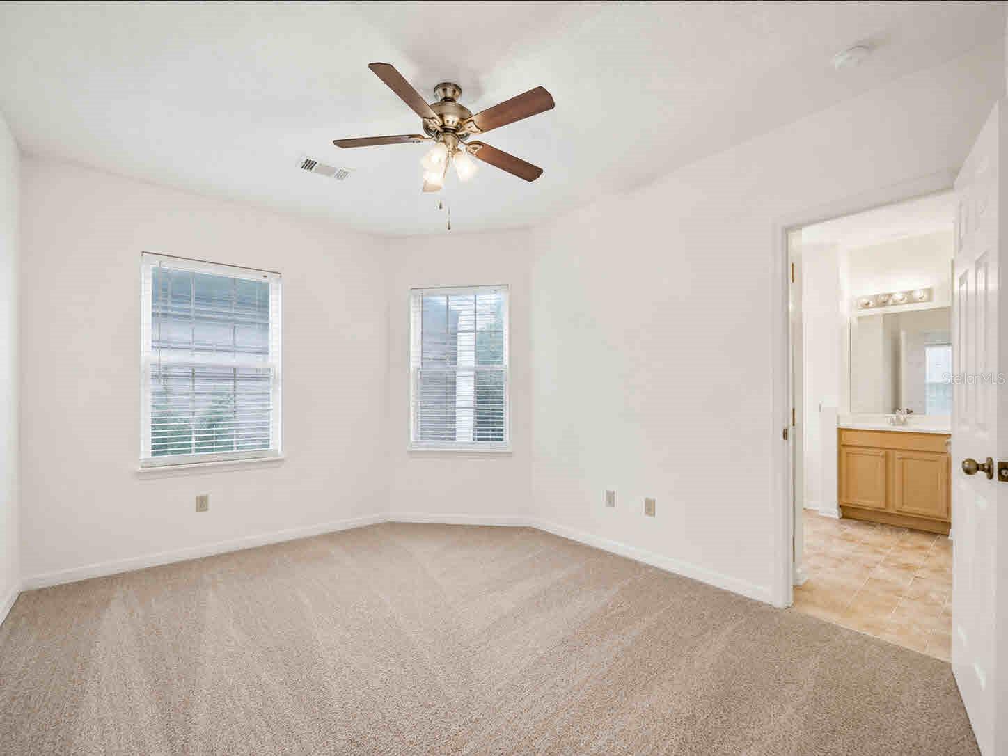 7270 Westpointe Blvd #910 Property Photo 16
