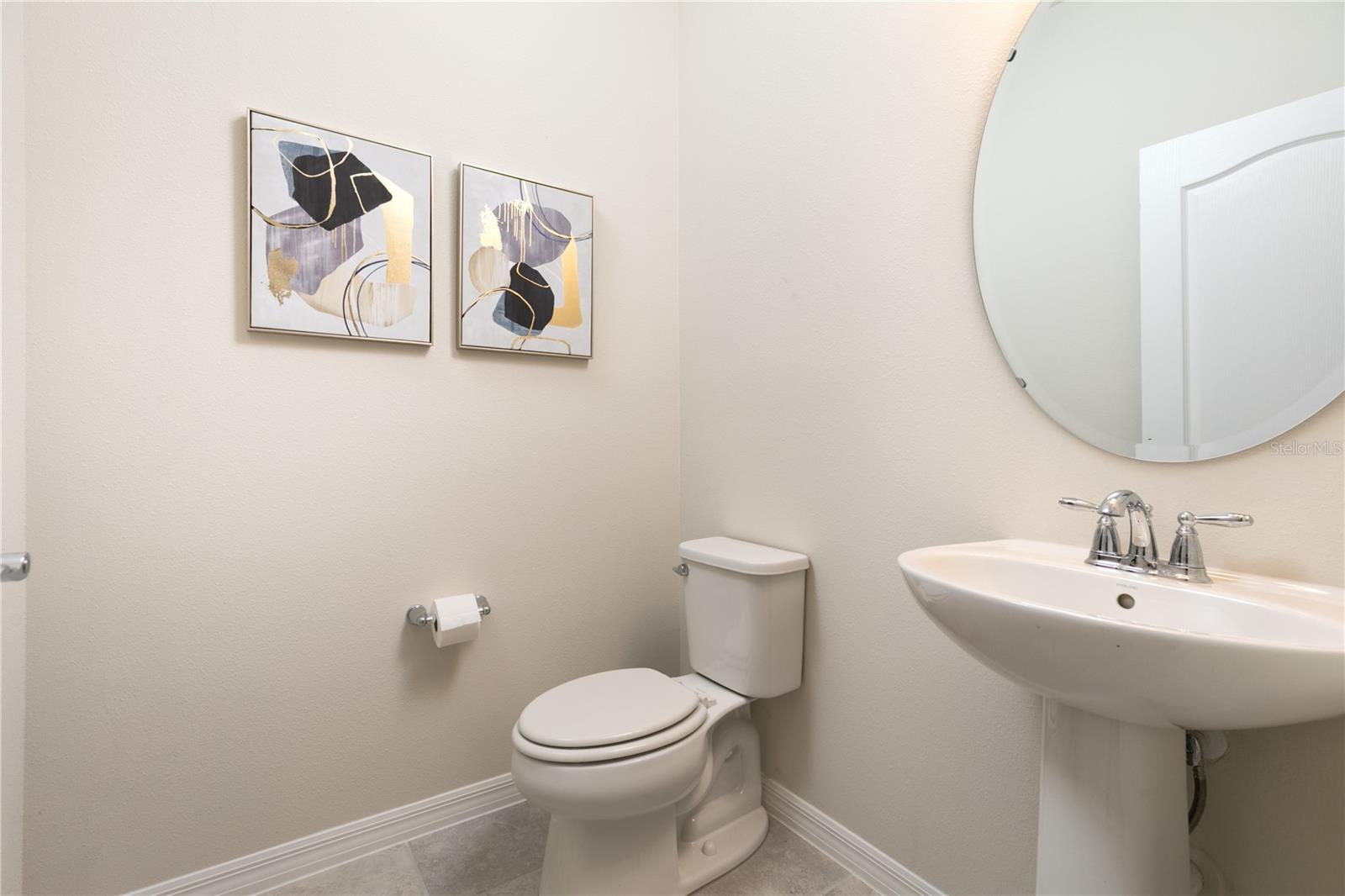 7376 Oakmoss Loop Property Photo 11
