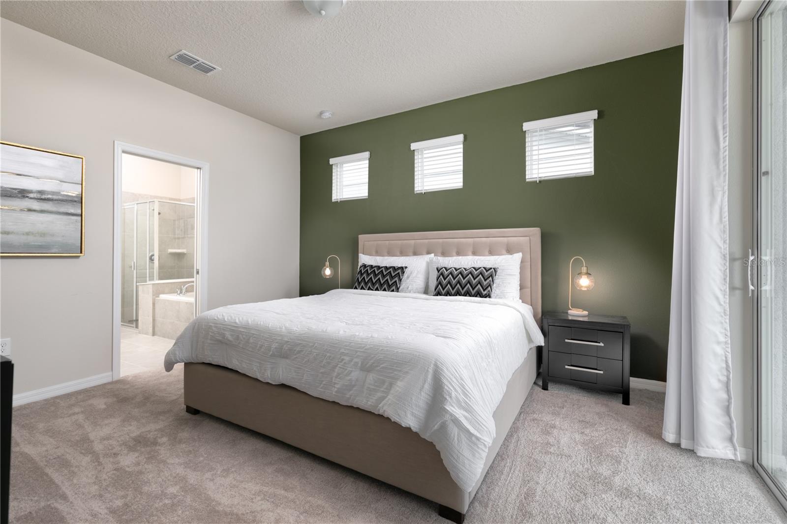 7376 Oakmoss Loop Property Photo 12