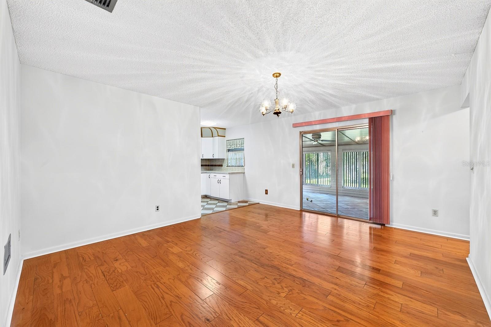 308 Dubs Dr Property Photo 5
