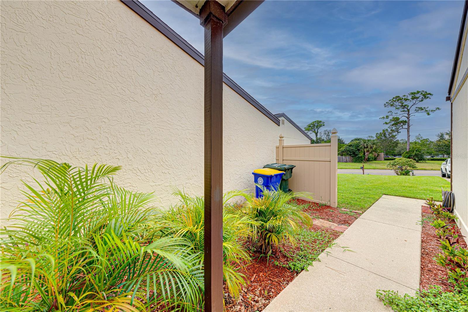 1241 Saint Andrews Dr Property Photo 5