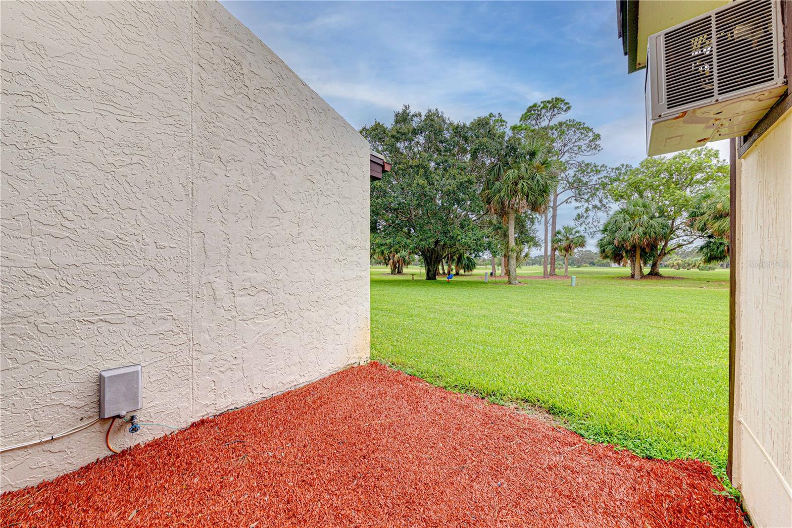 1241 Saint Andrews Dr Property Photo 8