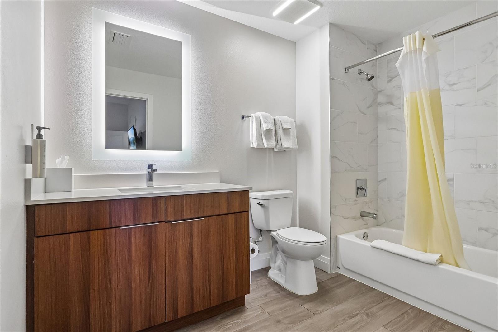 14501 Grove Resort Ave #2342 Property Photo 27