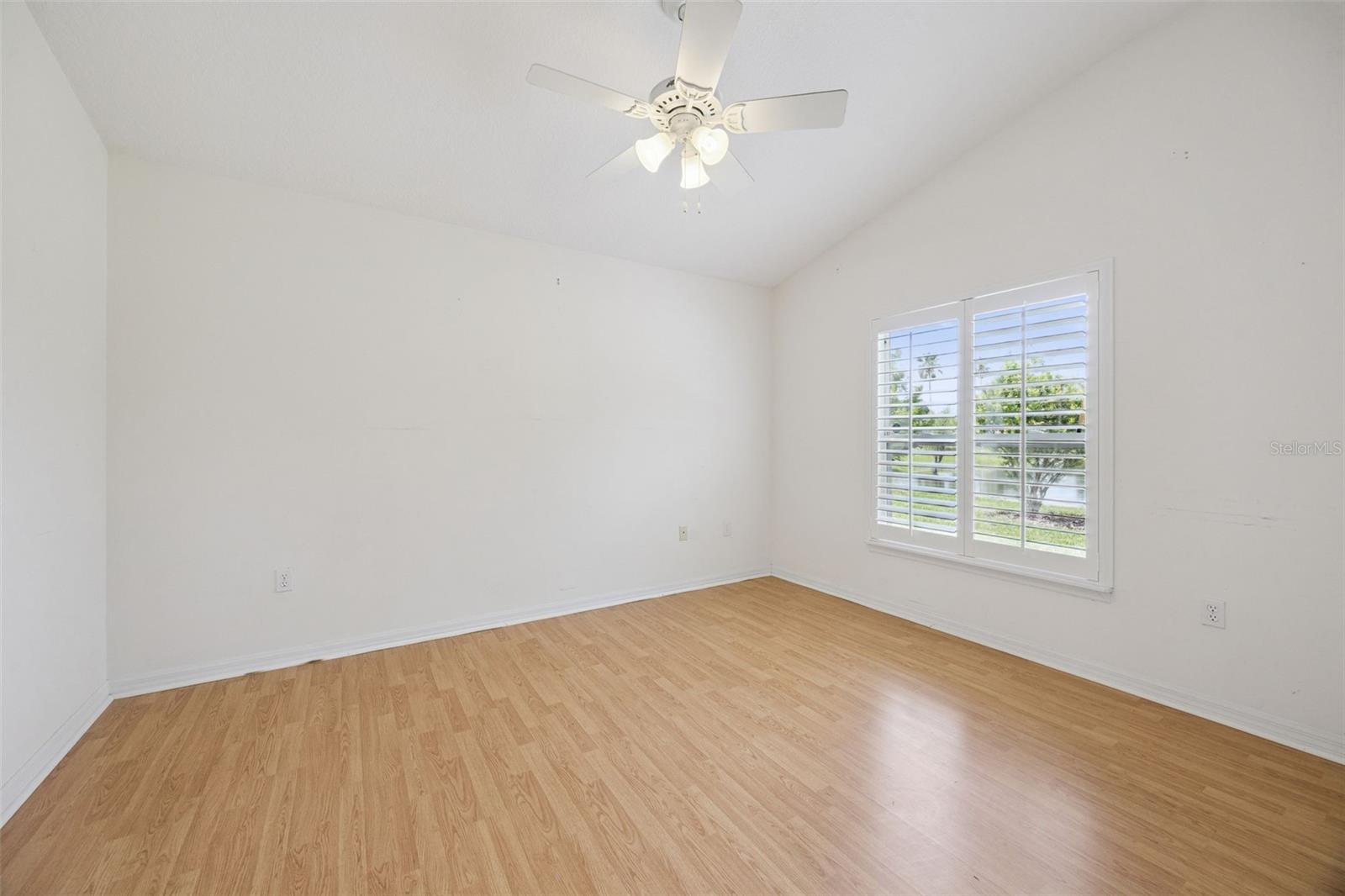 316 Hazeltine Dr Property Photo 24