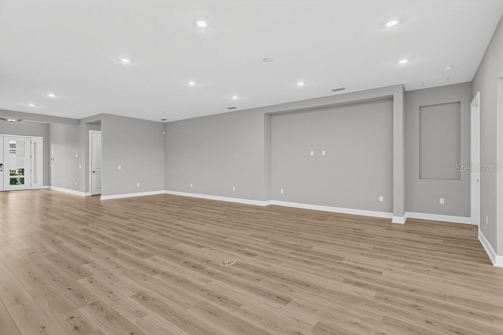 4364 Curacao Pl Property Photo 10