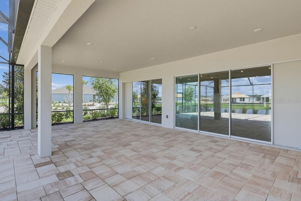 4364 Curacao Pl Property Photo 32