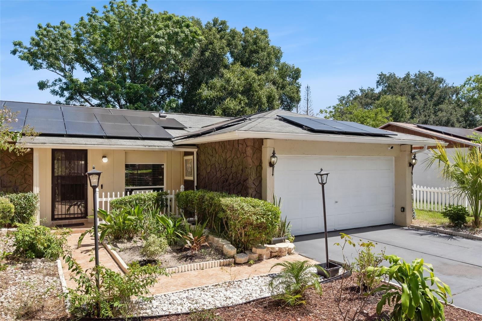 5851 Hutton Dr Property Photo 3