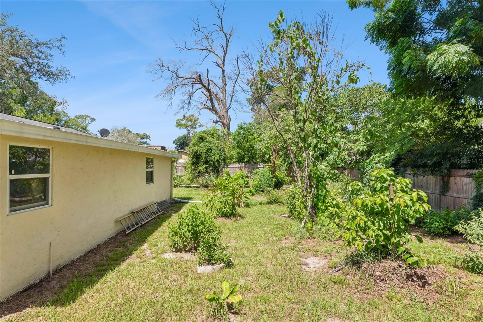 5851 Hutton Dr Property Photo 20