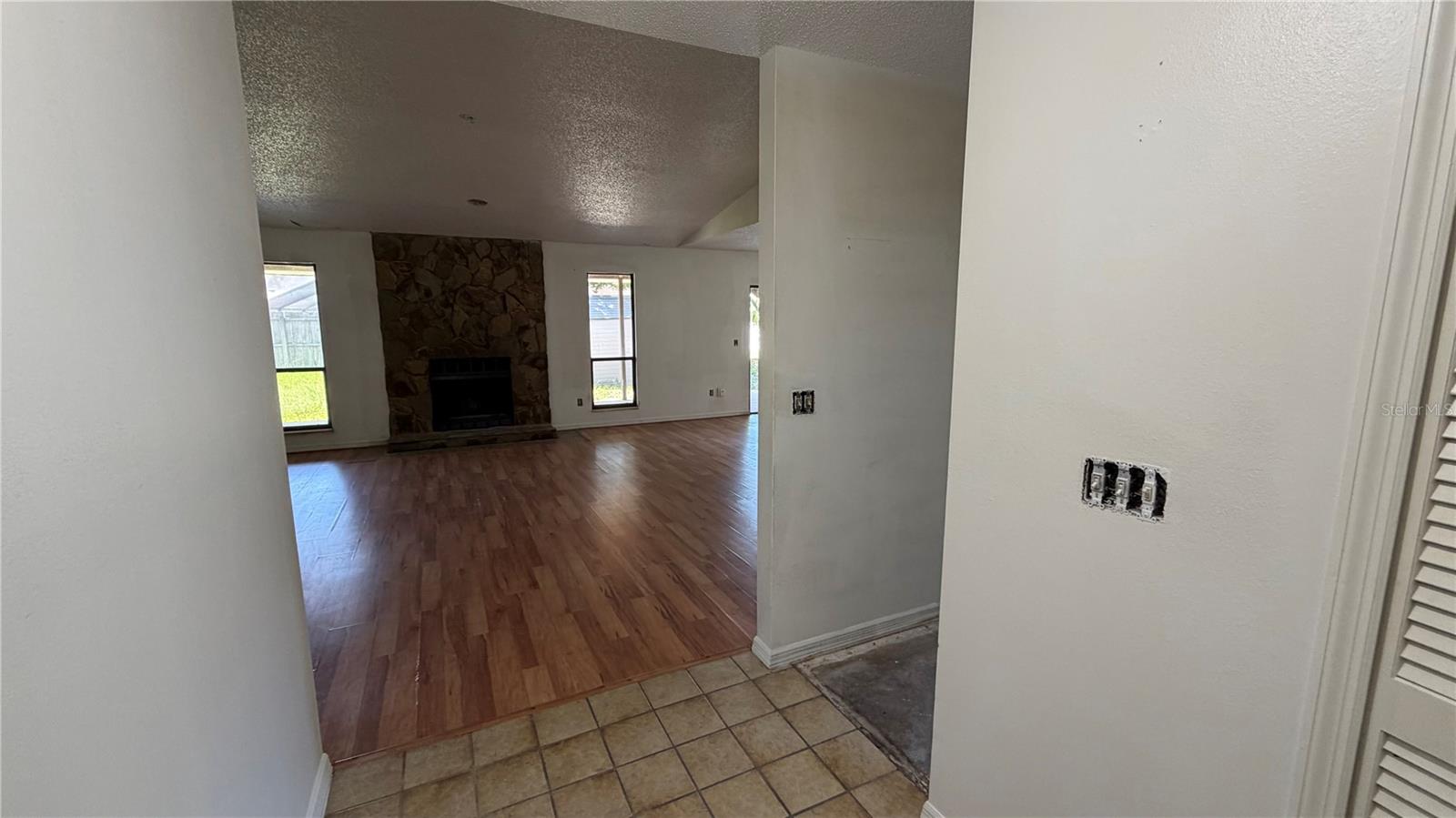 7420 Burnway Dr Property Photo 7