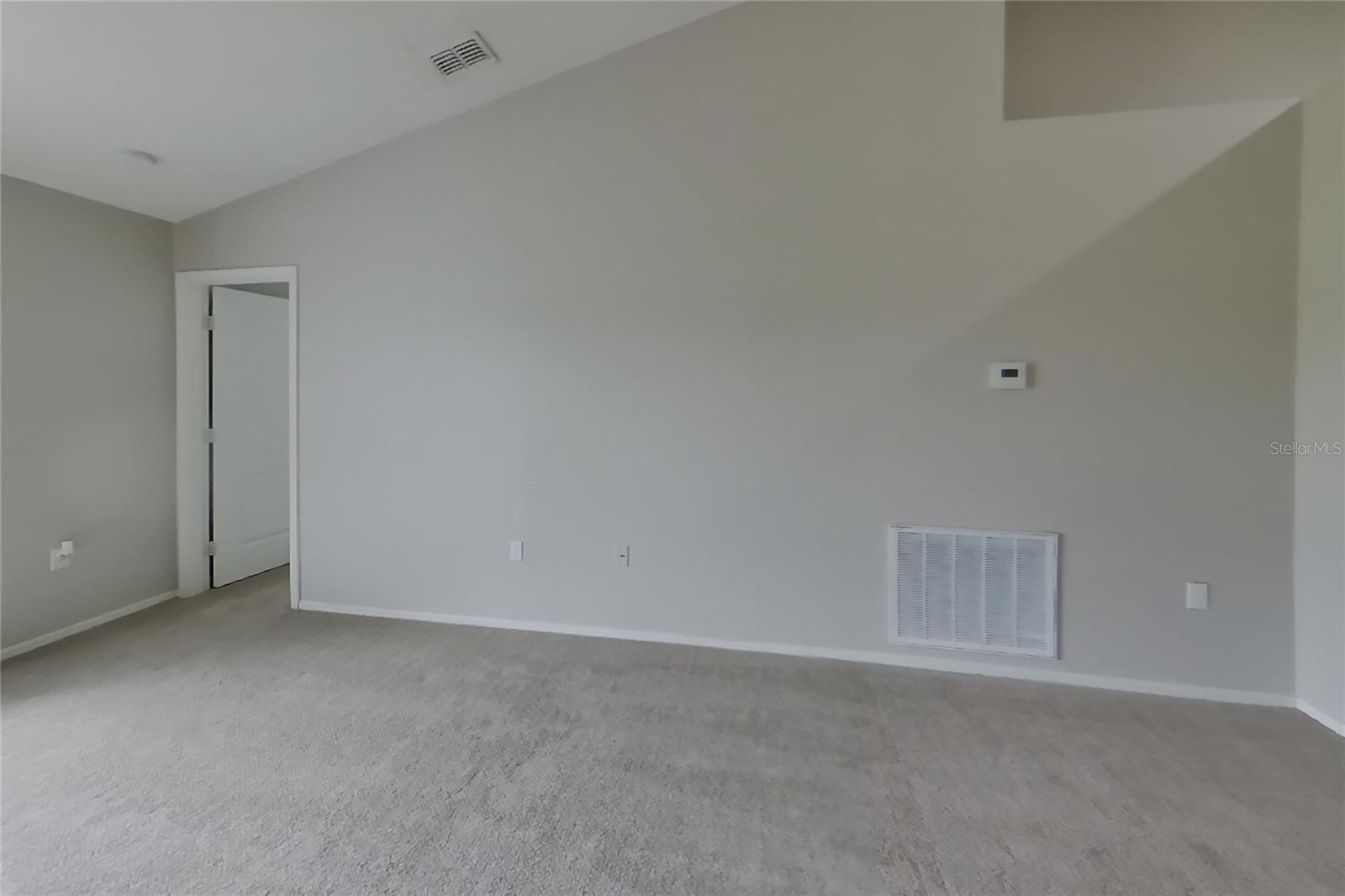 O6432432 Property Photo 3