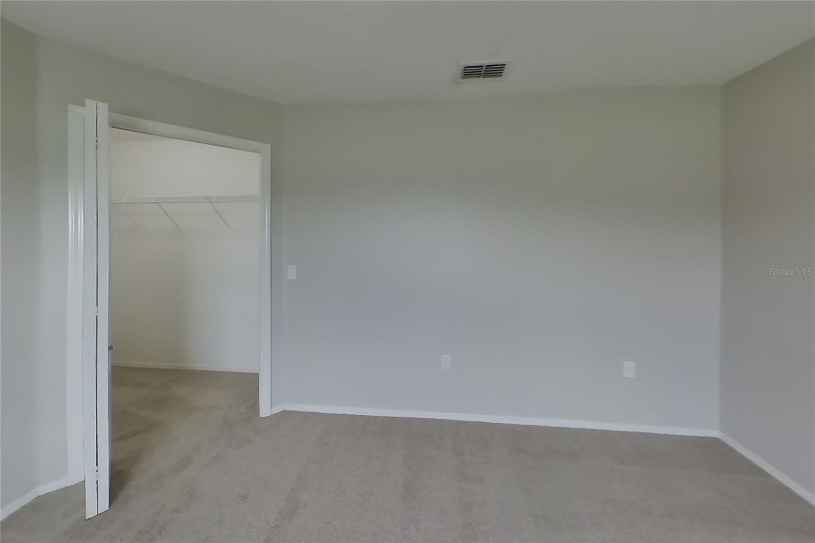 O6432432 Property Photo 8