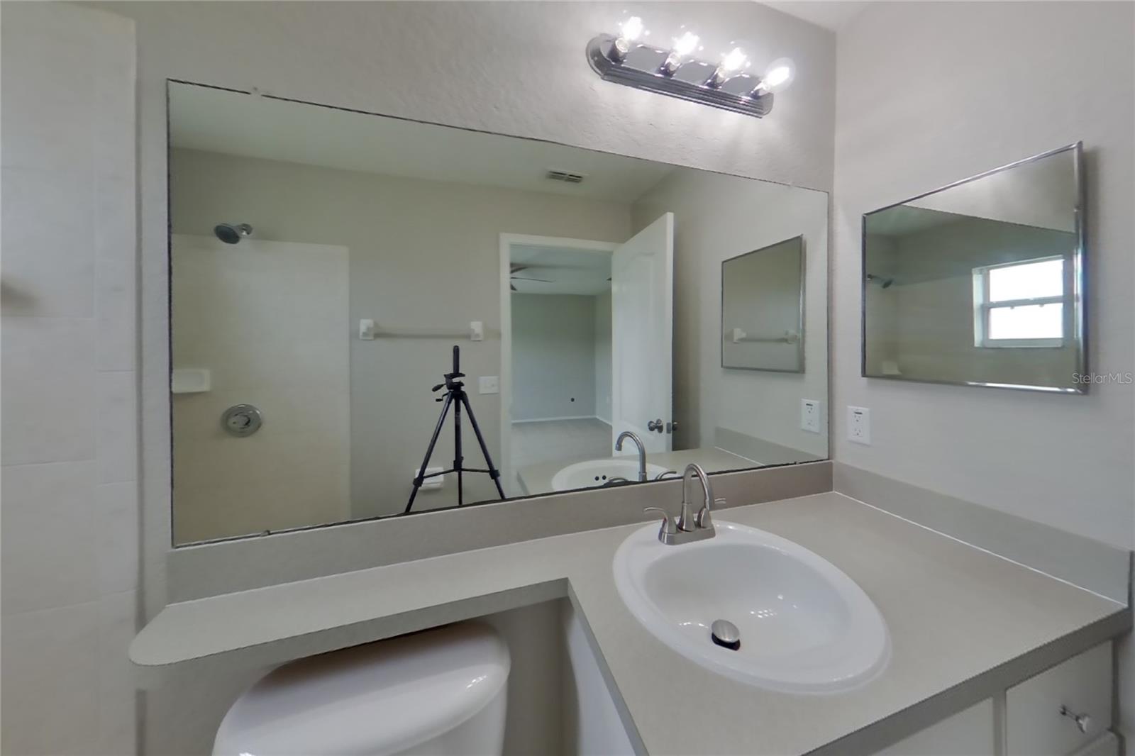 O6432432 Property Photo 9