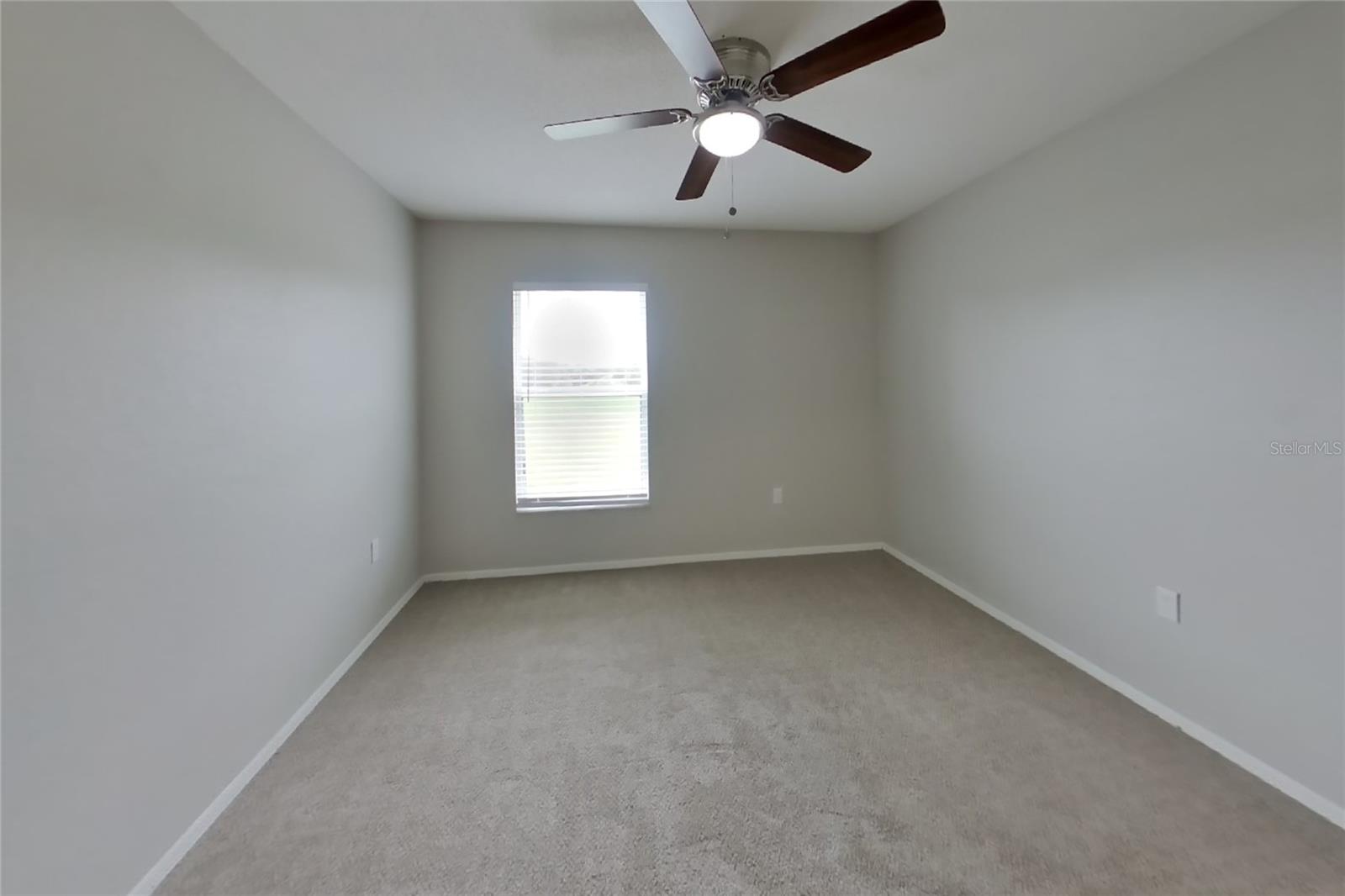 O6432432 Property Photo 12