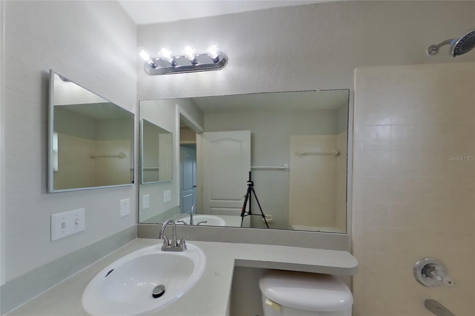 O6432432 Property Photo 14
