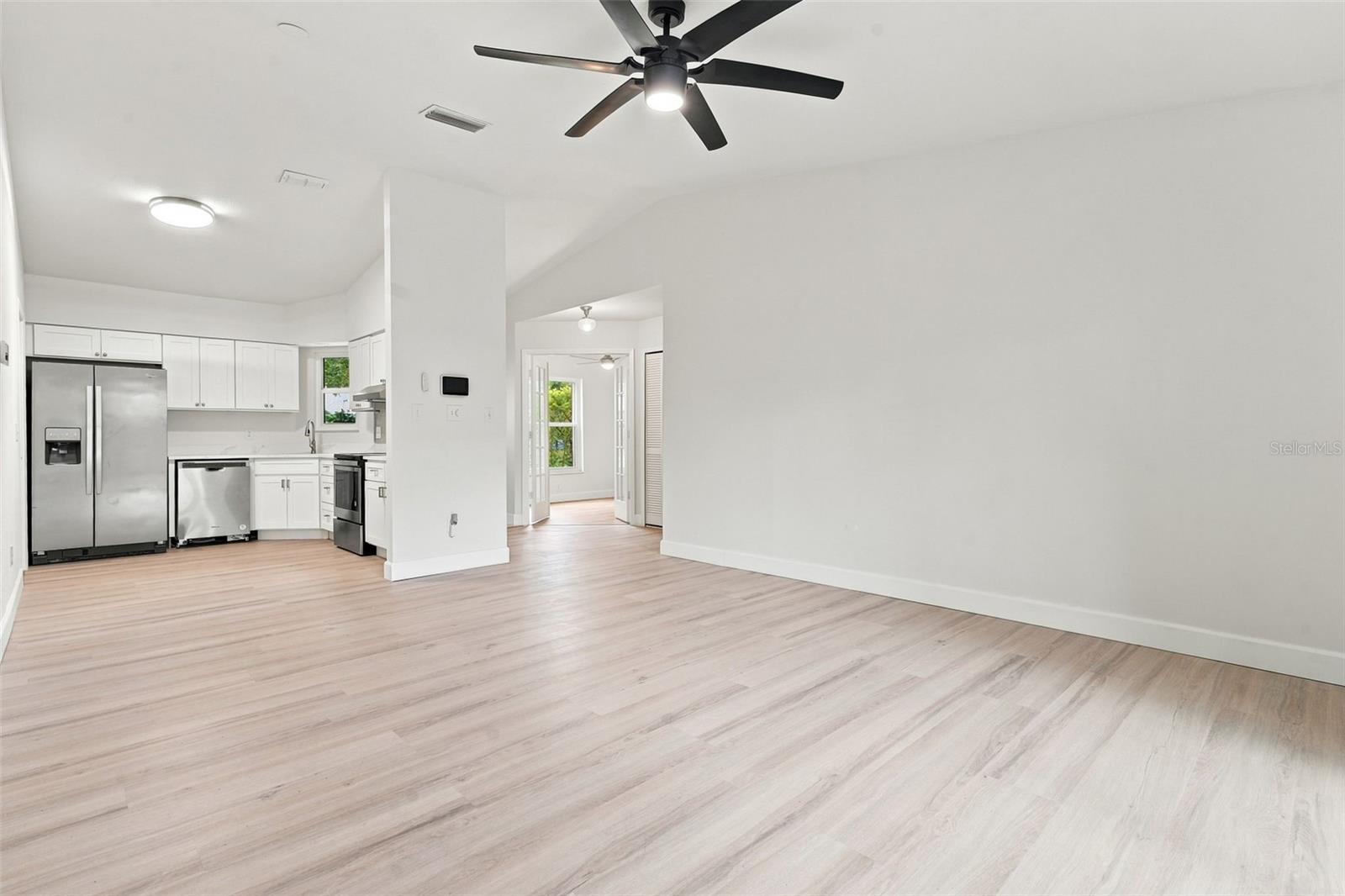 723 Oak Manor Cir Property Photo 10