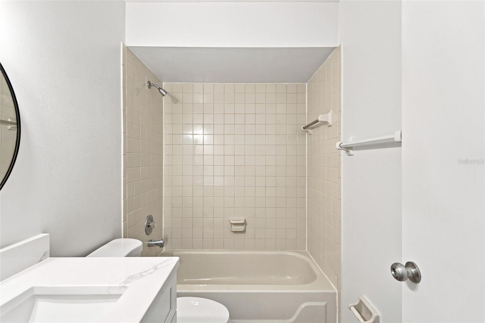 723 Oak Manor Cir Property Photo 16