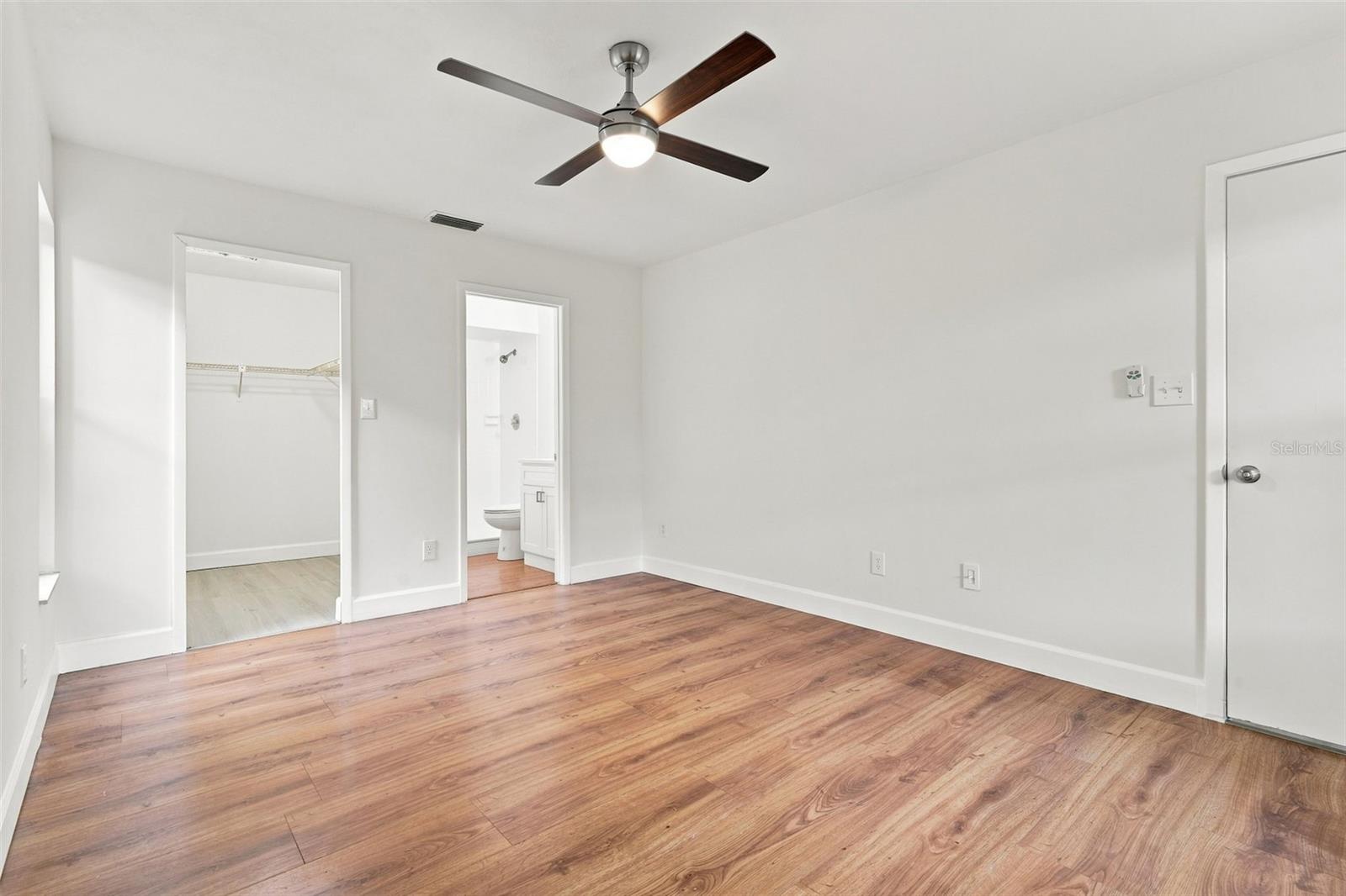 723 Oak Manor Cir Property Photo 19