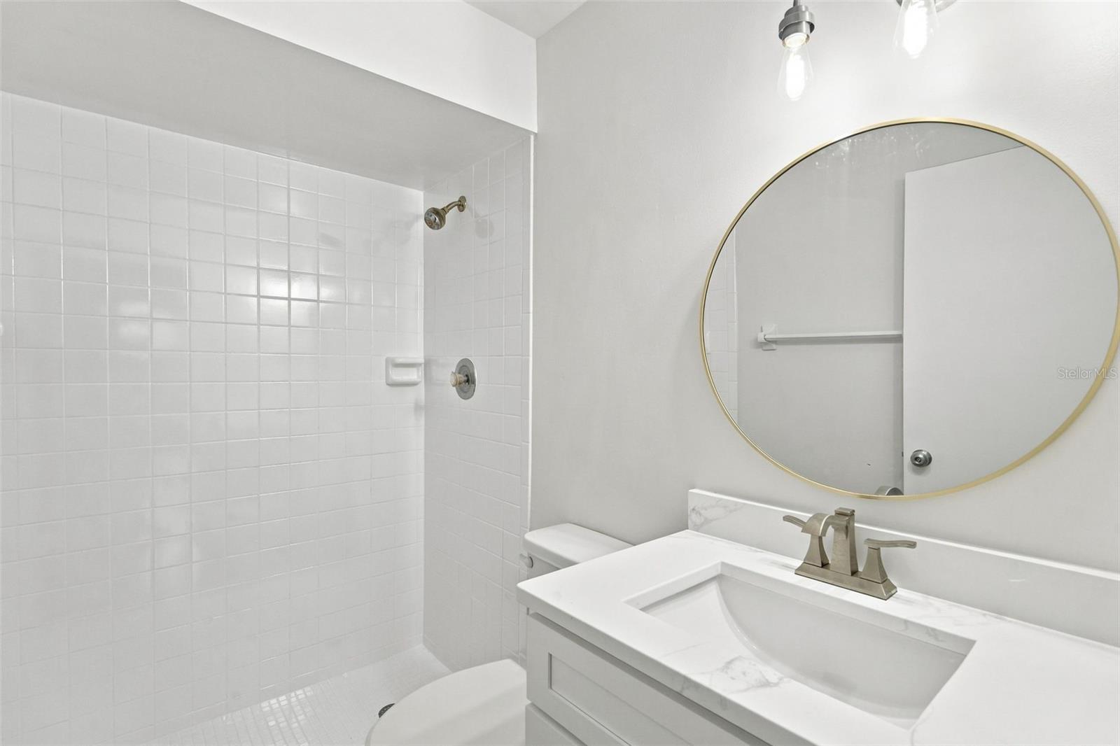 723 Oak Manor Cir Property Photo 24